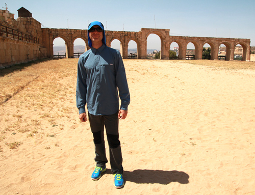 How To: Dress for a Desert Trek in Jordan