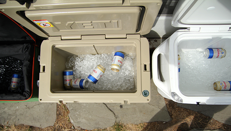 coolers that keep ice frozen for days