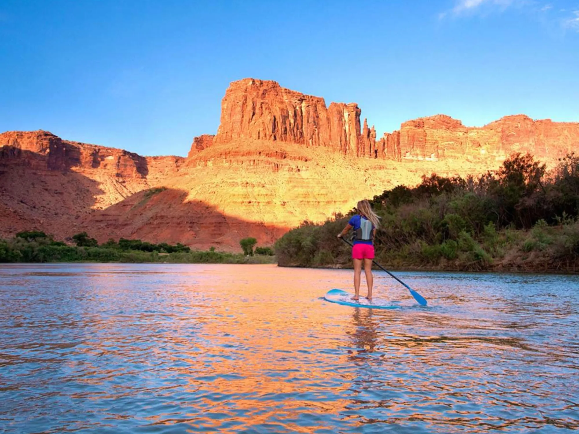 Topographic map showing the state of Idaho with rivers and elevation shading.